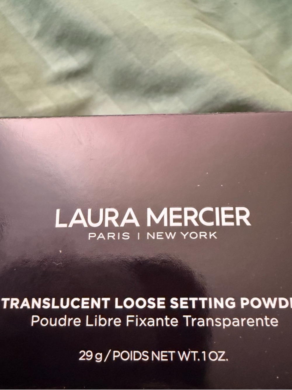 laura mercier Translucent Loose Setting Powder (New in box)